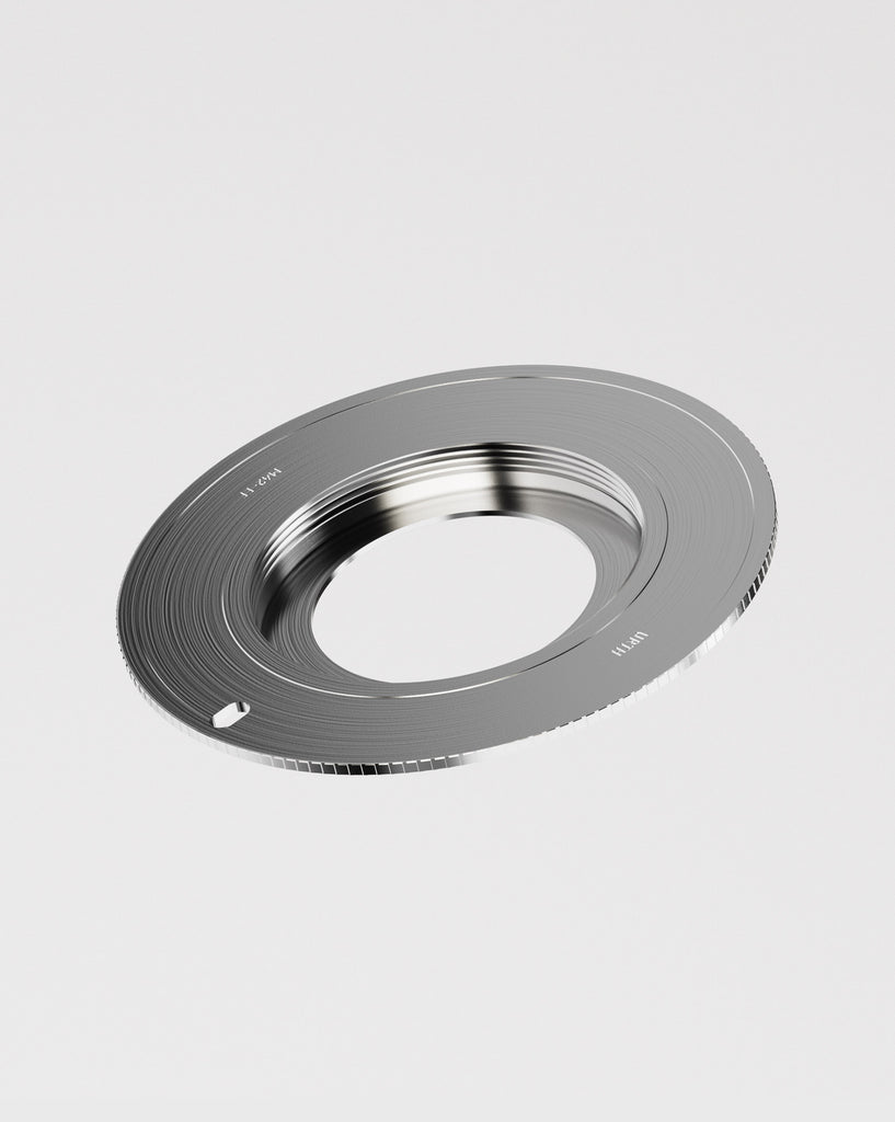 Urth M42 to Canon (EF/EF-S) Lens Mount Adapter | Urth Canada